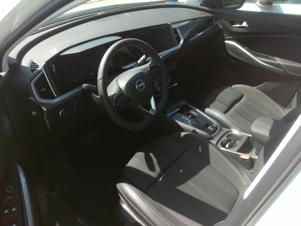 Foto Opel Grandland PHEV 2
