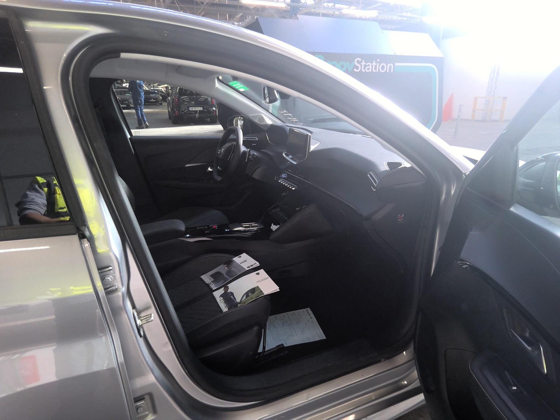 Peugeot 208 Hybrid 100 e-DCS6 Allure 2024