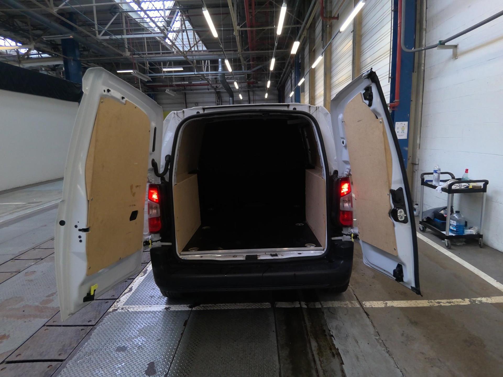 Citroen BERLINGO VAN M 950 BLUEHDI 100 S&S BVM6  2023