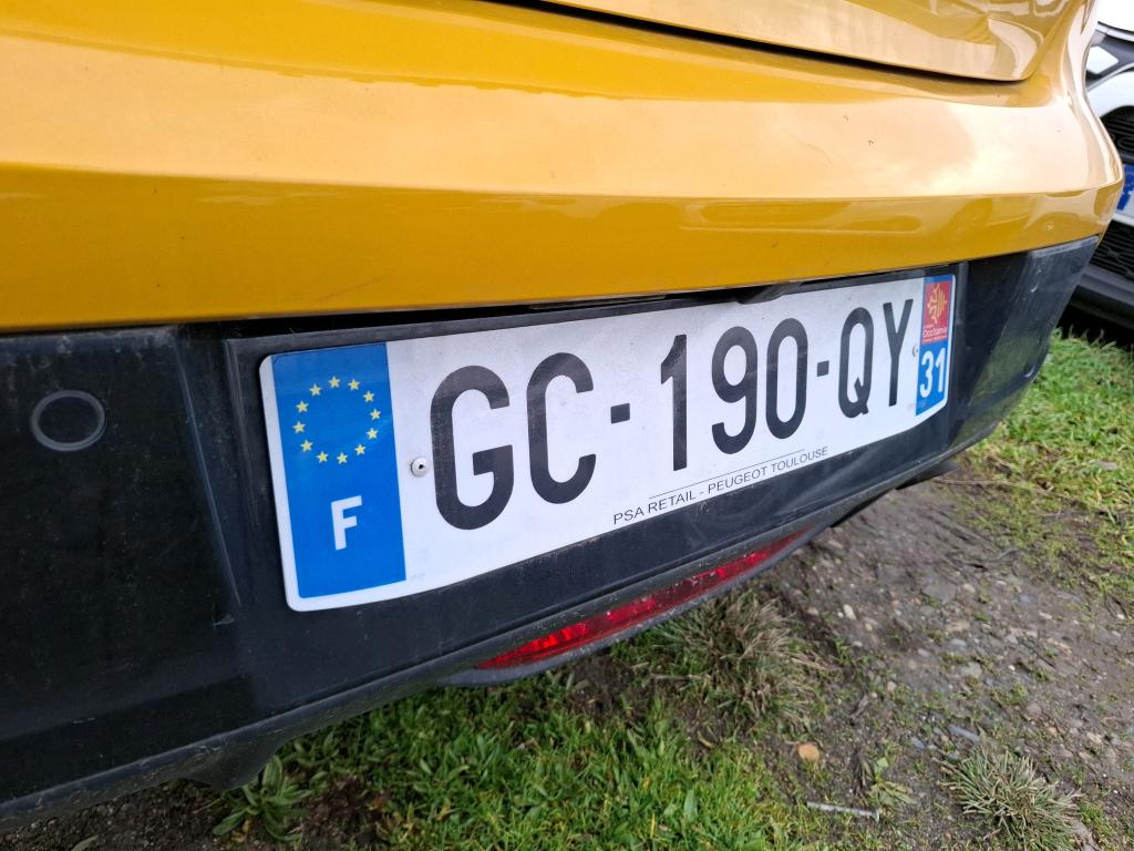 Peugeot 208 PureTech 100 S&S BVM6 Allure Business 2021