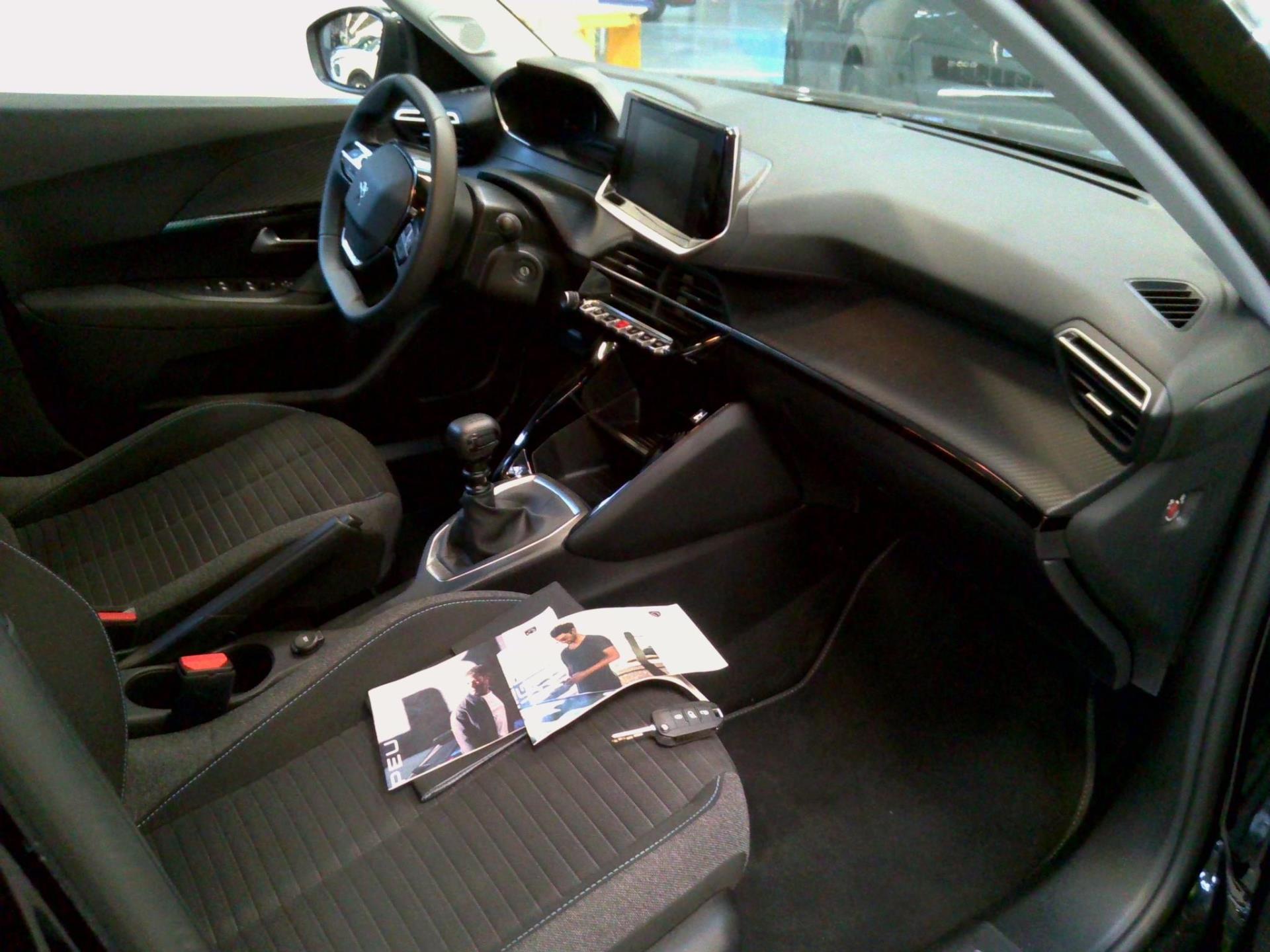 Peugeot 2008 PureTech 130 S&S BVM6 Style 2022
