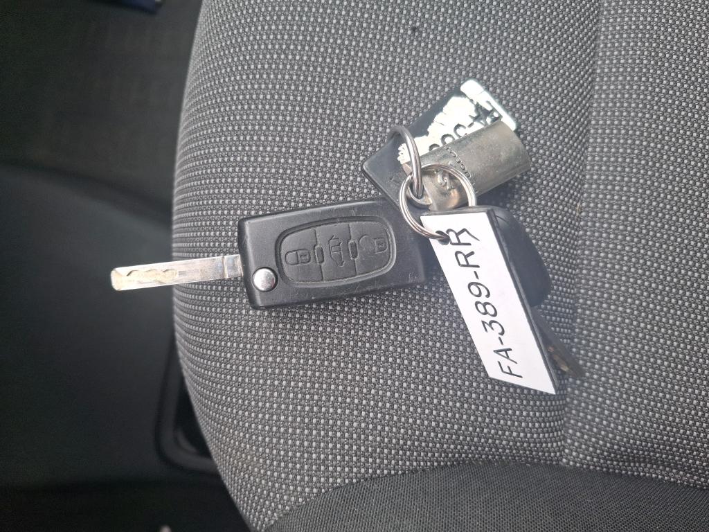 Peugeot PARTNER FOURGON STANDARD 1.6 BLUEHDI 75 BVM5 PREMIUM 2018