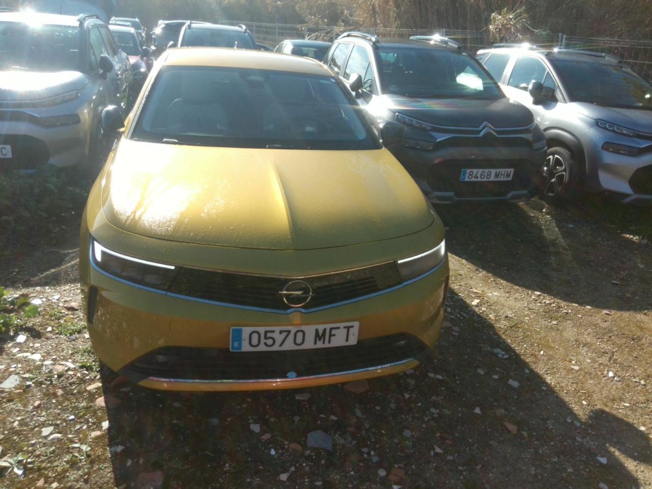 Opel Astra Nuevo Astra 5P Elegance 1.2T XHT MT6 S/S 130 HP (96kW)