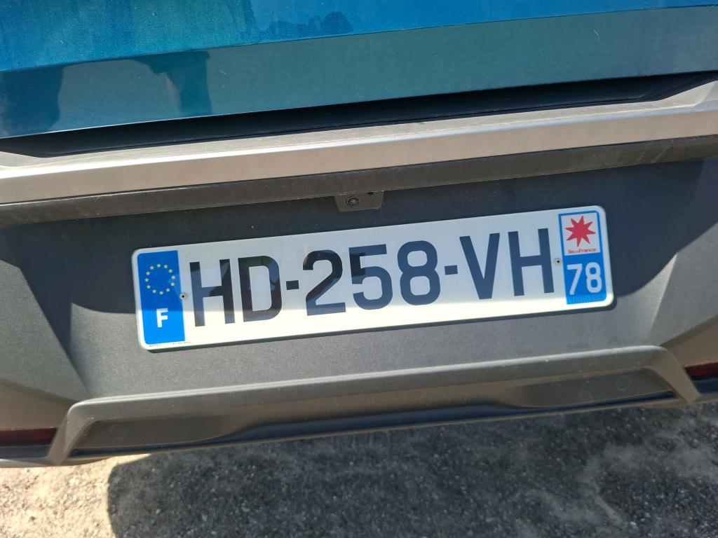 Peugeot 3008 Hybrid 145 e-DCS6 Allure 2025