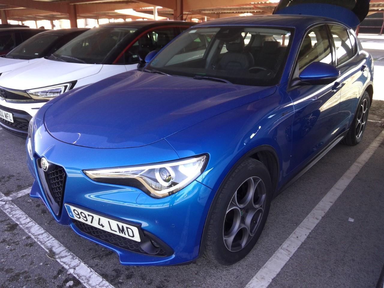 Foto Alfa Romeo Stelvio 2