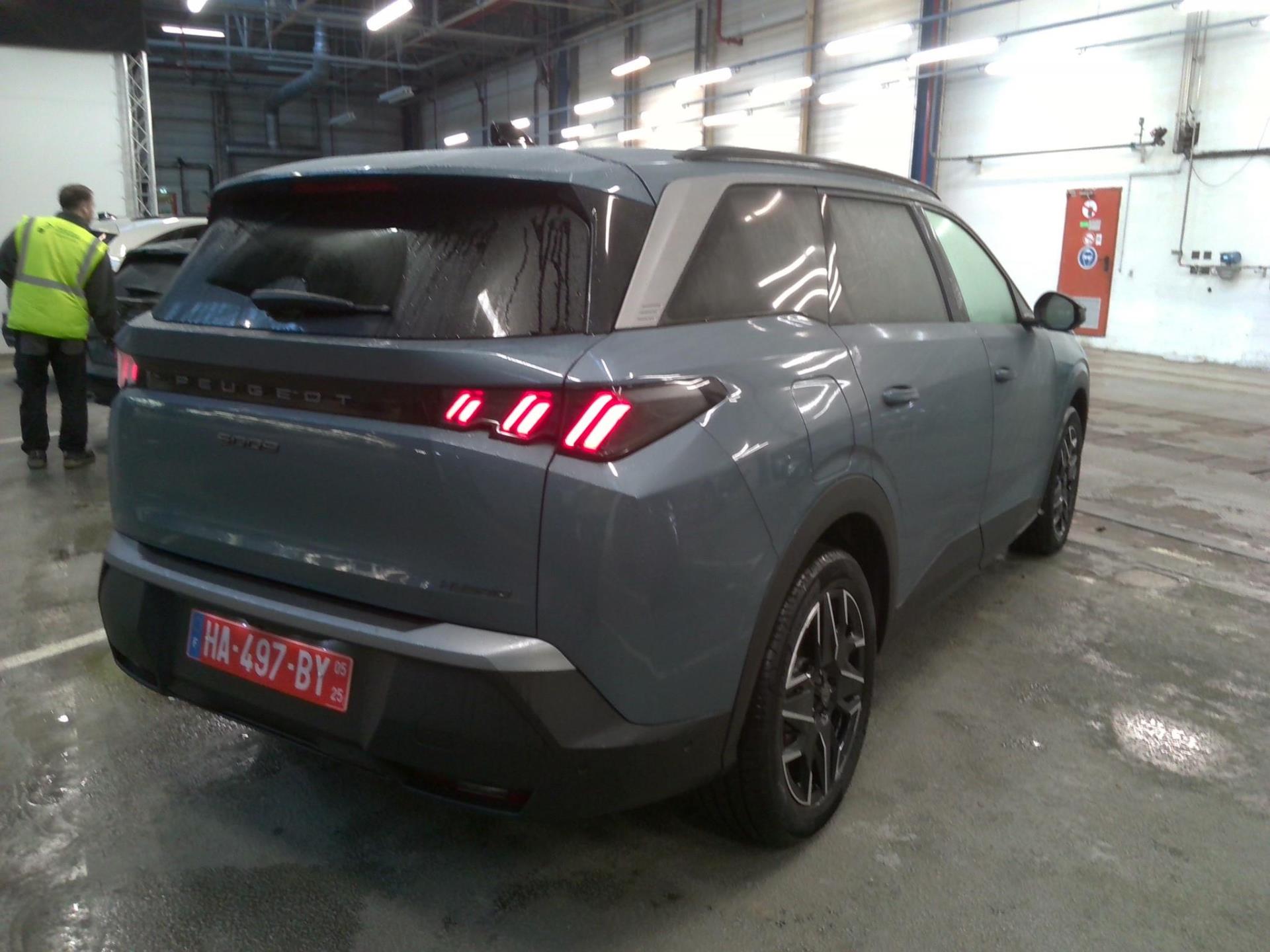 Peugeot 5008 Hybrid 136 e-DCS6 Allure 2024