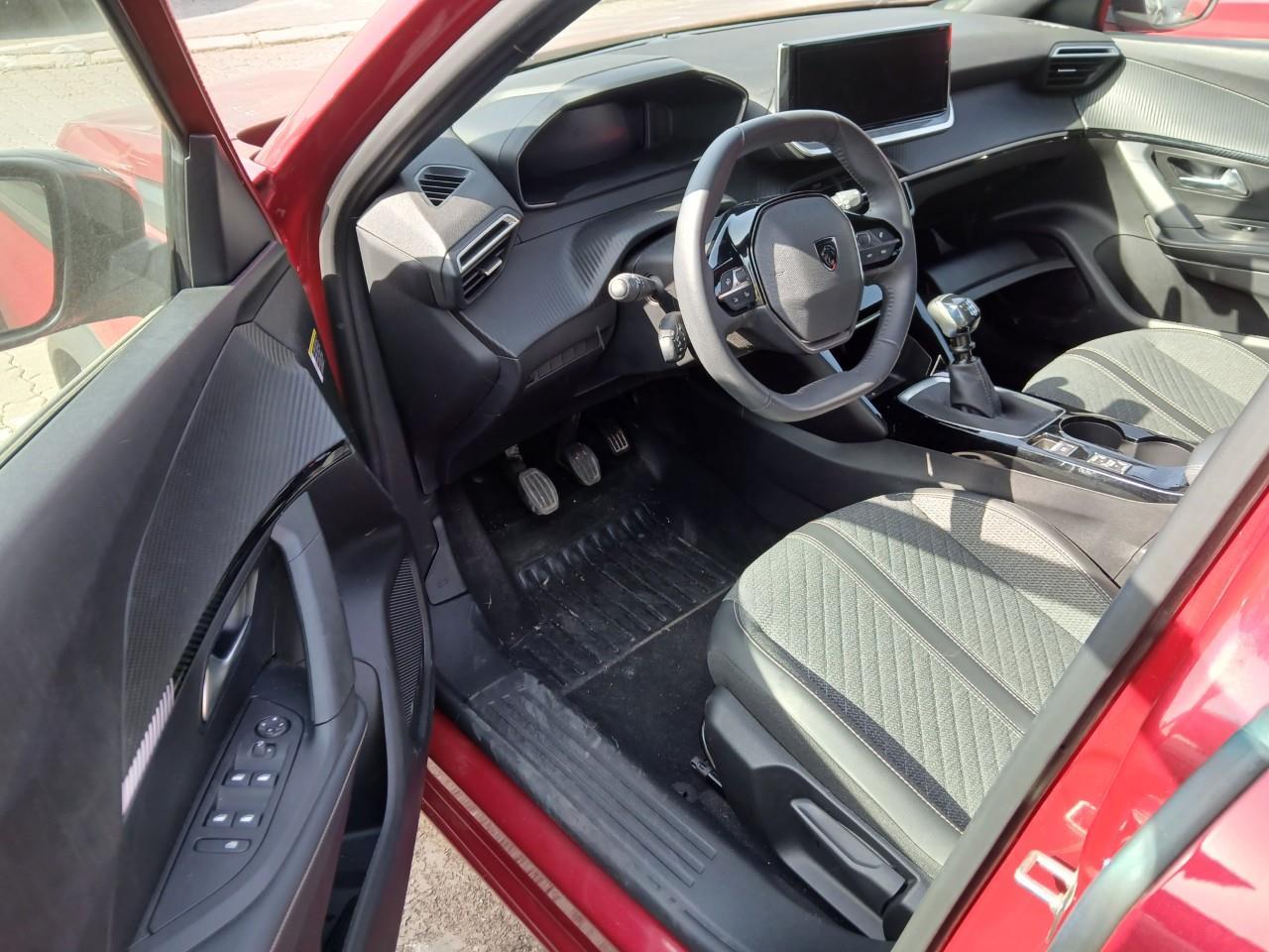 Foto Peugeot 2008 12