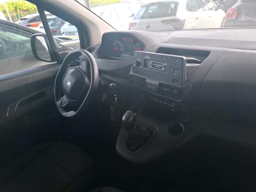 Peugeot PARTNER FOURGON STANDARD 650 KG BLUEHDI 75 BVM5 PREMIUM 2019