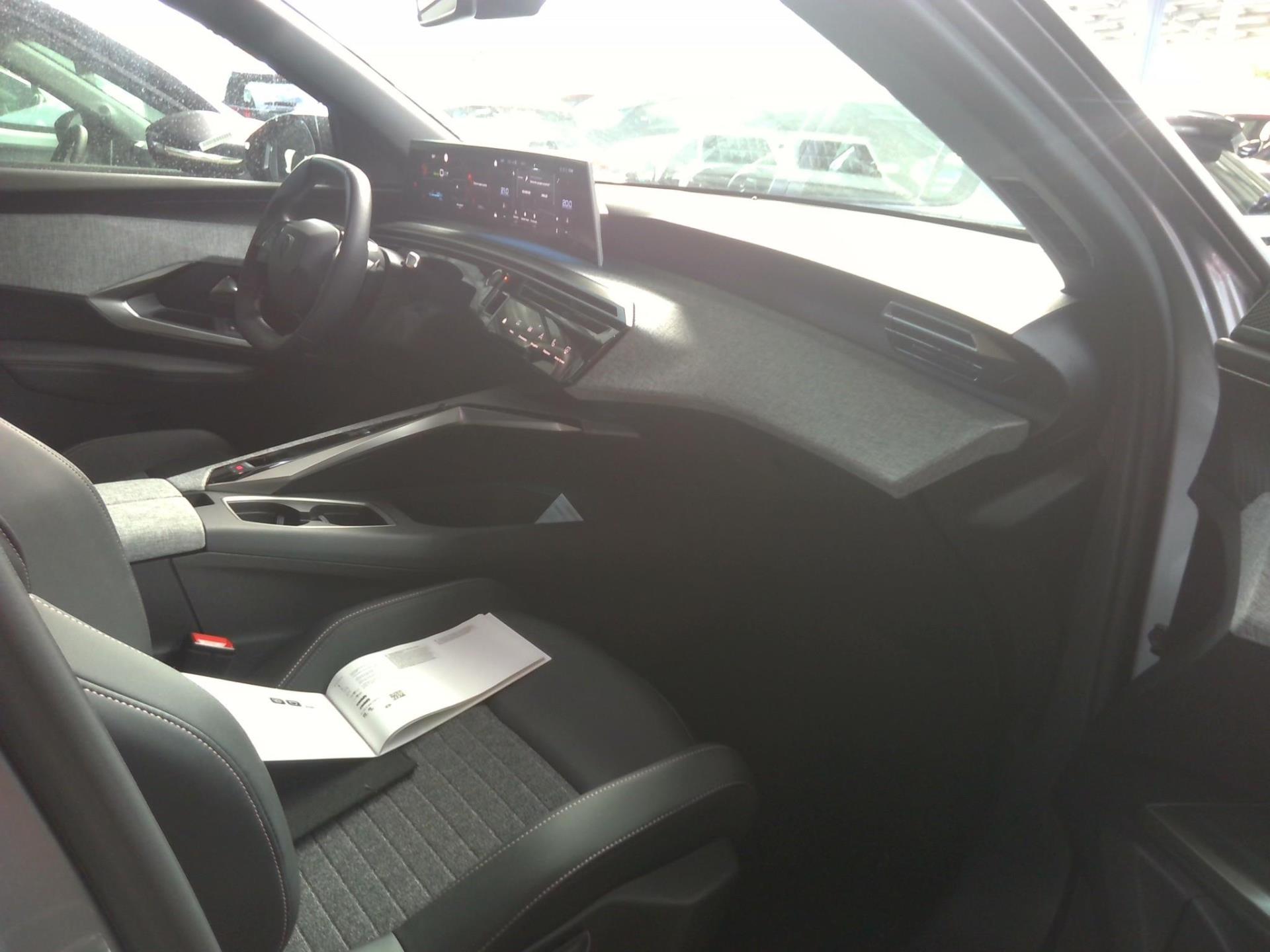 Peugeot 3008 Electrique 210 ch 73 kWh Allure 2025