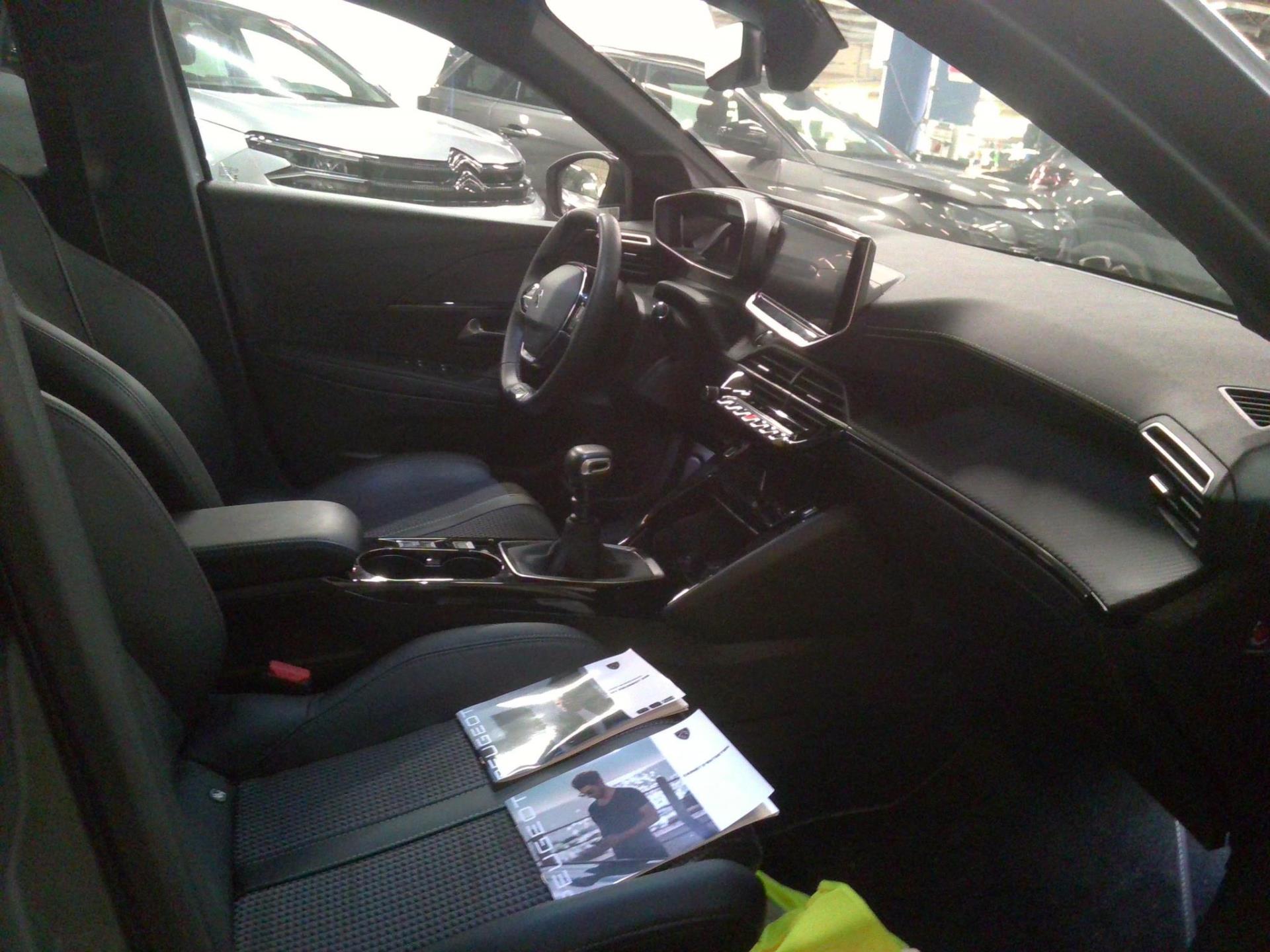 Peugeot 208 PureTech 100 S&S BVM6 GT 2023