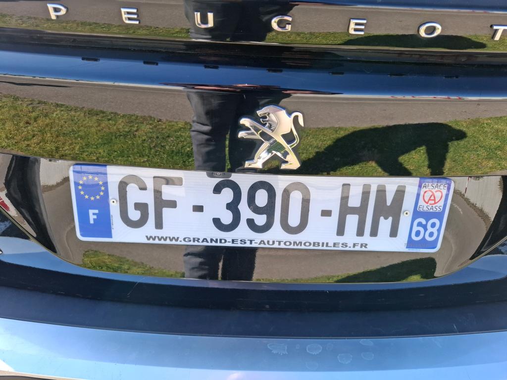 Peugeot 2008 PureTech 130 S&S EAT8 GT Pack 2022