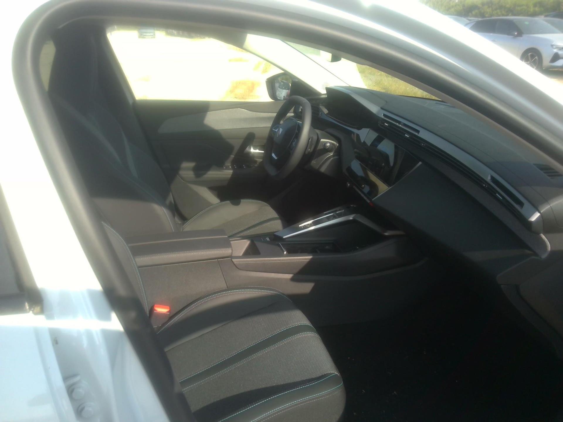 Peugeot 308 BlueHDi 130ch S&S EAT8 Allure 2025