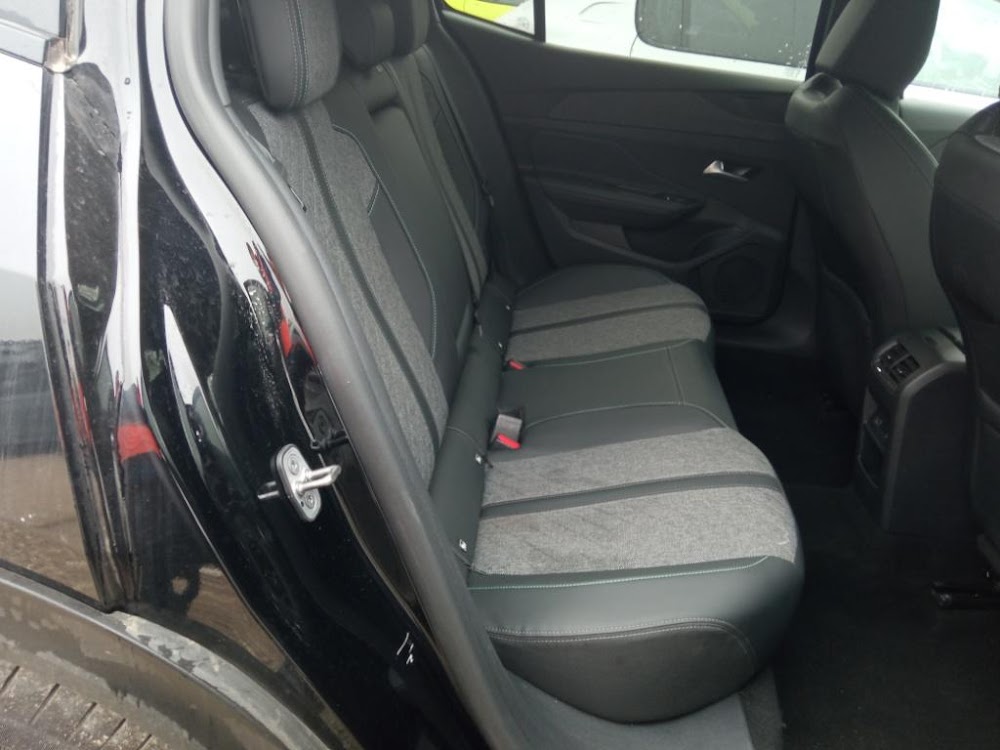 Foto Peugeot 408 9