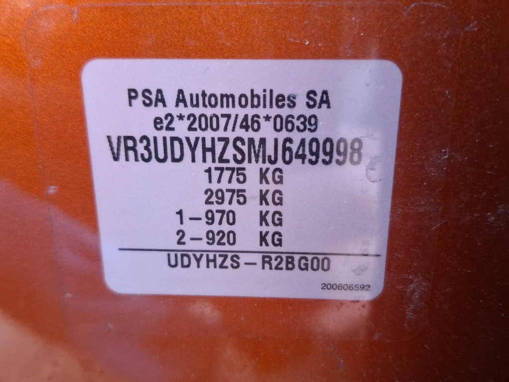 Peugeot 2008 BlueHDi 130 S&S EAT8 Allure 2021