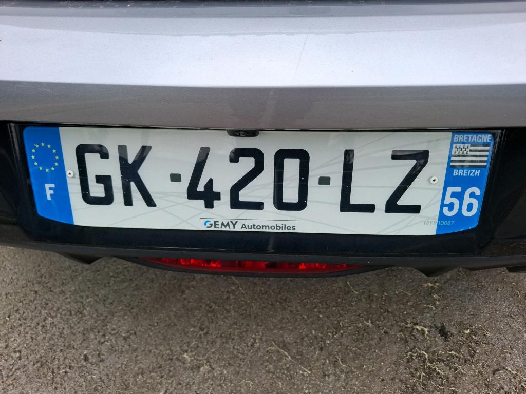 Peugeot 208 PureTech 100 S&S BVM6 Roadtrip 2022