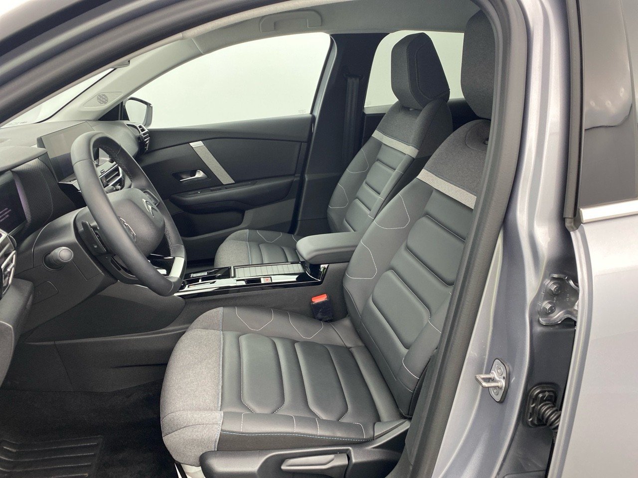 Citroen C4 PureTech 130 S&S EAT8 Shine 2023
