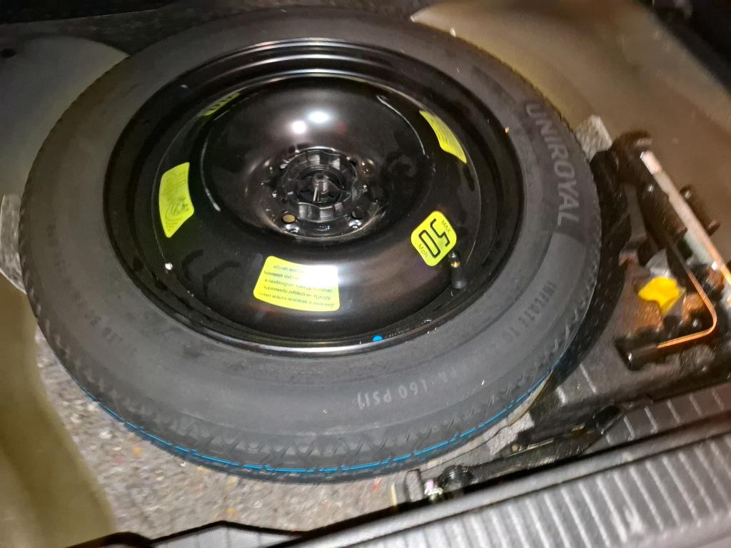 Peugeot 2008 BlueHDi 130 S&S EAT8 Allure 2021