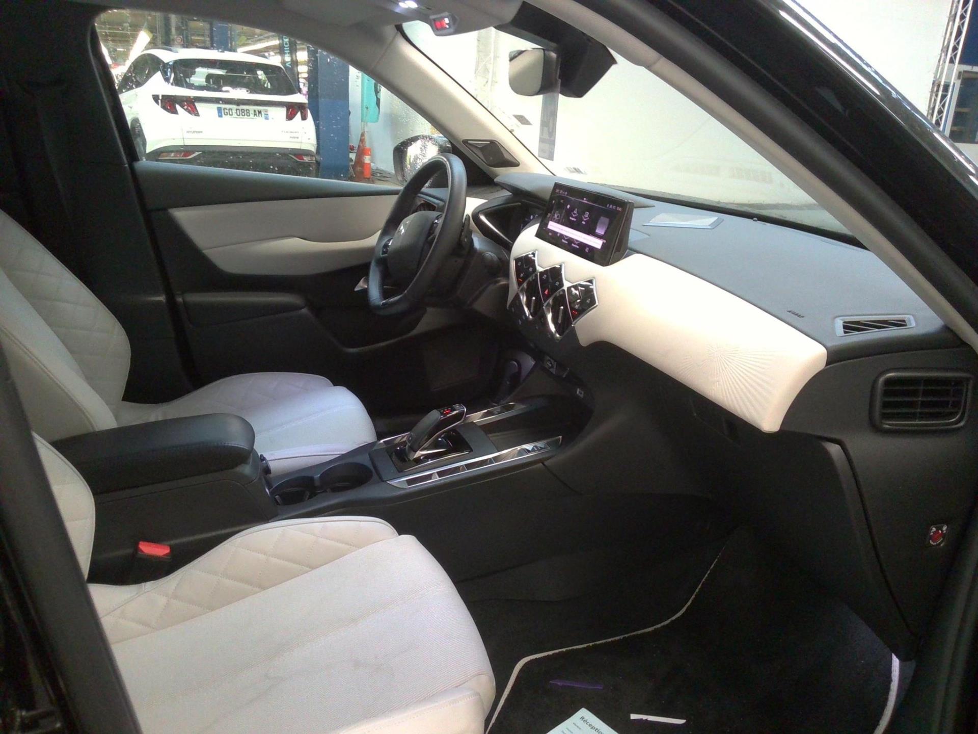 DS DS 3 PureTech 130 EAT8 Esprit de Voyage 2024