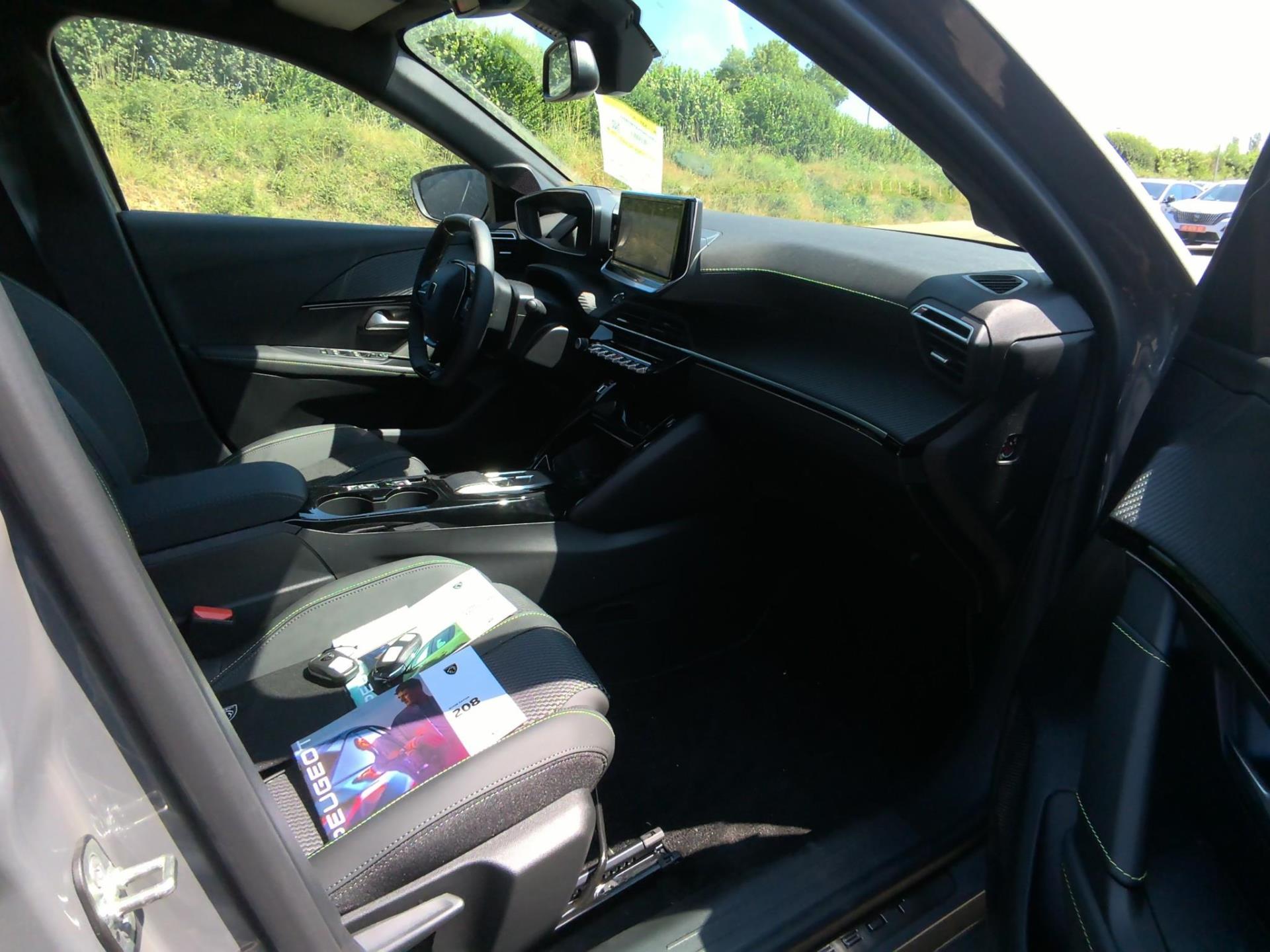 Peugeot 208 Hybrid 145 ch e-DCS6 GT 2026