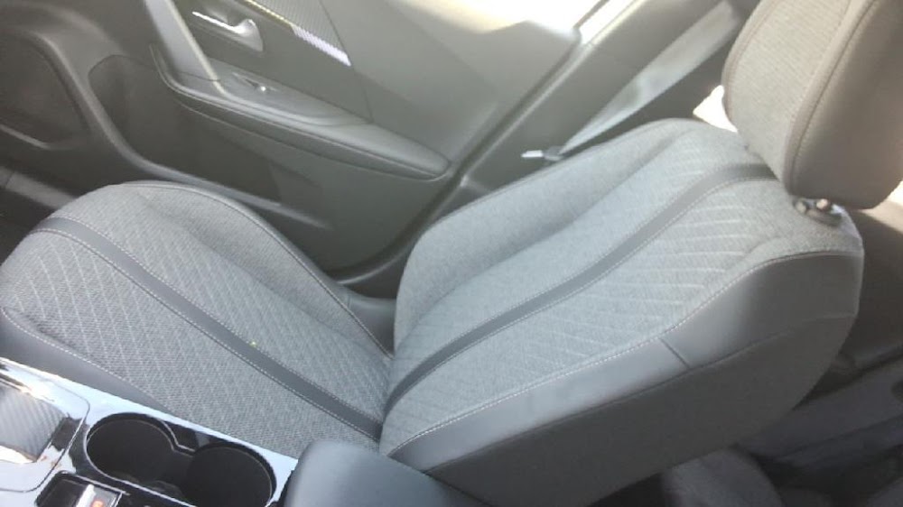 Foto Peugeot 2008 9