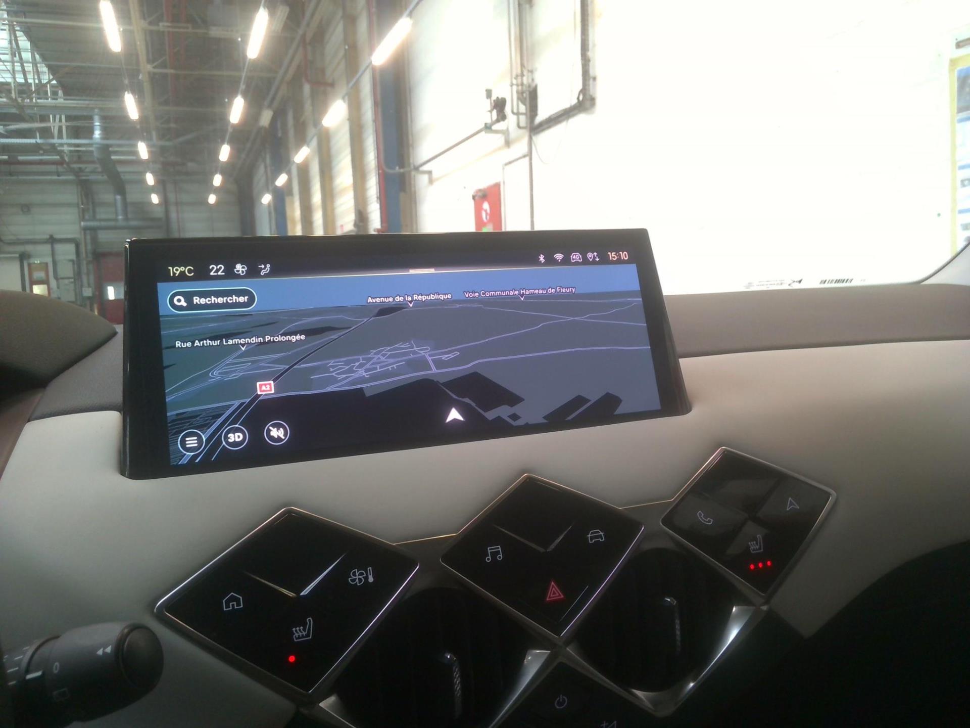 DS DS 3 PureTech 130 EAT8 Esprit de Voyage 2024