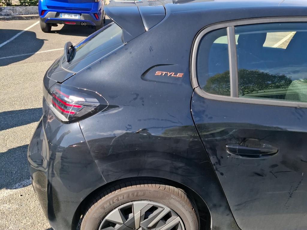 Peugeot 208 Hybrid 110 ch e-DCS6 Style 2025