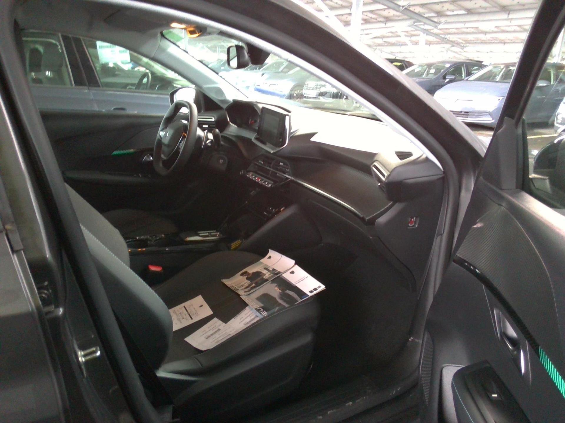 Peugeot 208 PureTech 100 S&S EAT8 Allure 2023