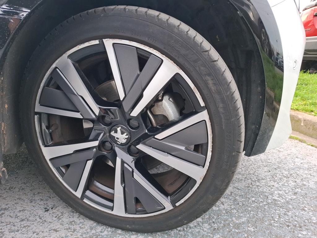 Peugeot 208 PureTech 100 S&S BVM6 GT 2022