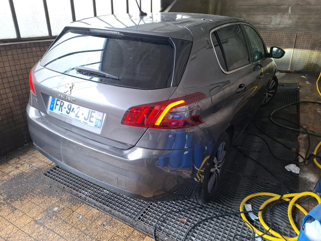 Peugeot 308 BlueHDi 130ch S&S EAT8 Allure Business 2020