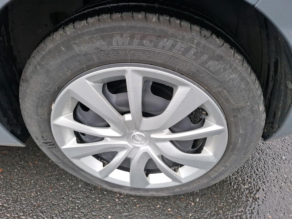 Opel Corsa 1.2 75 ch BVM5  2024