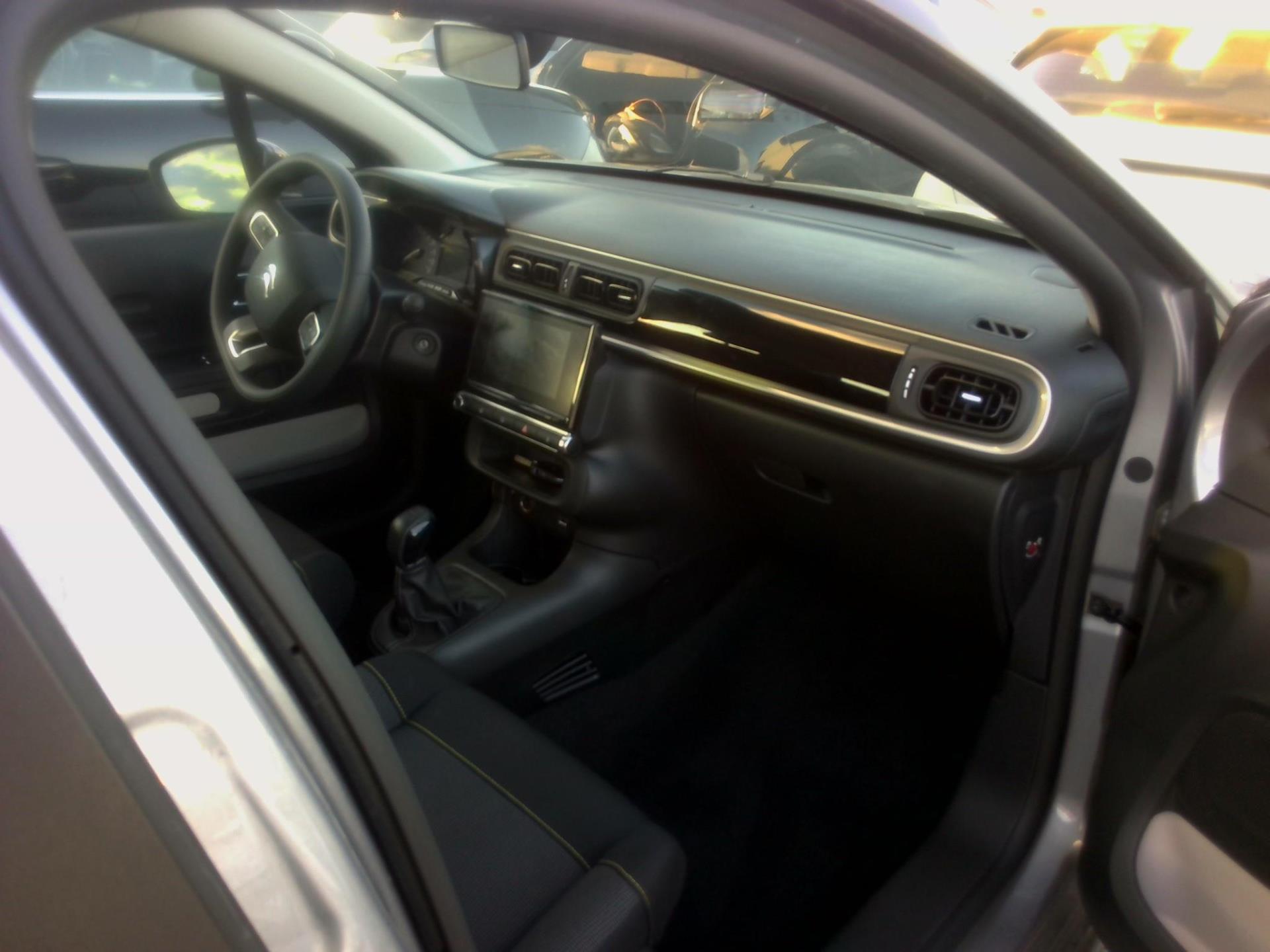 Citroen C3 PureTech 83 ch BVM5 Plus 2024