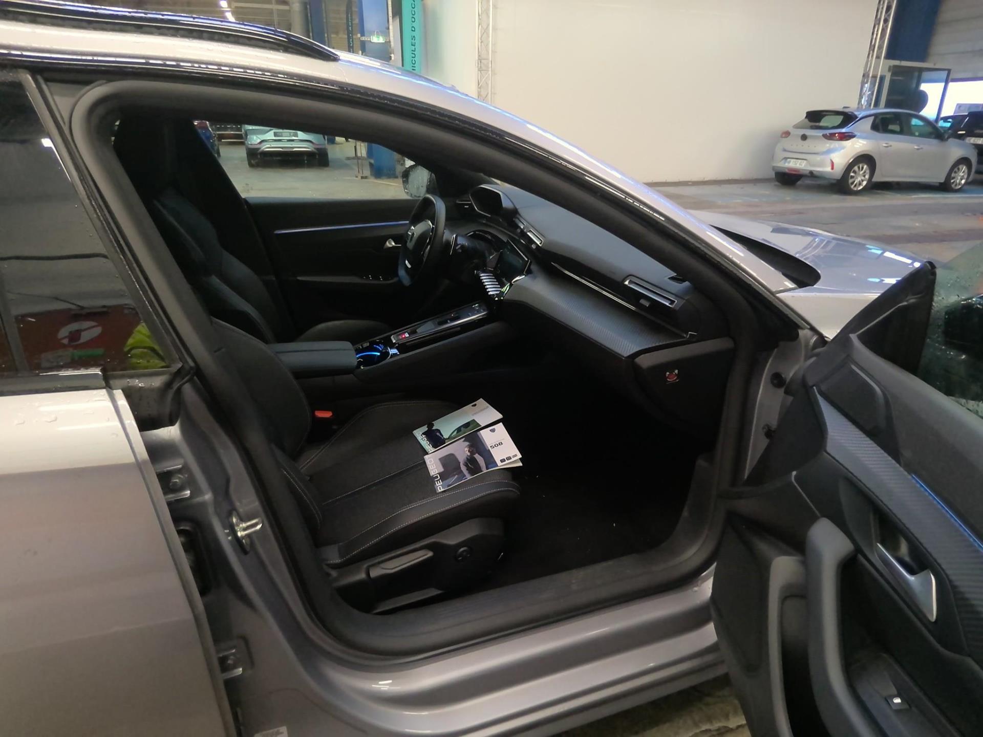 Peugeot 508 SW Hybrid 180 e-EAT8 Allure 2025