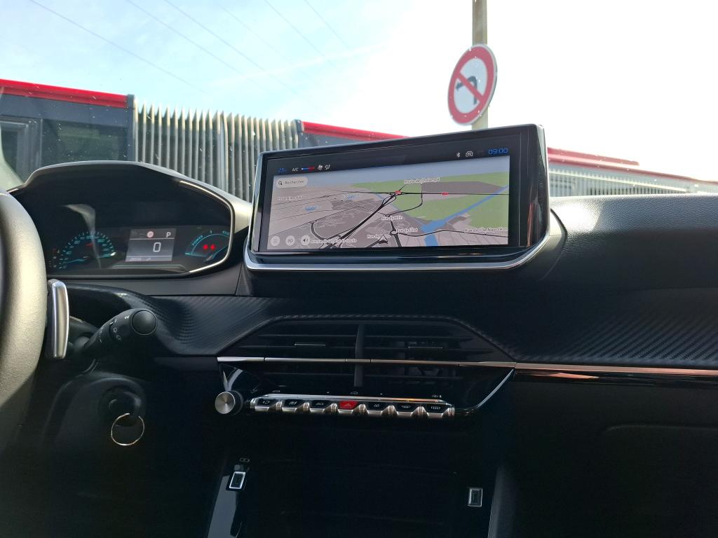 Peugeot 208 Hybrid 110 ch e-DCS6 Style 2025
