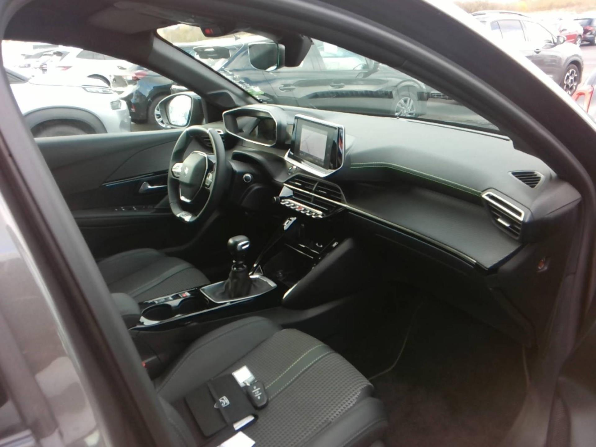 Peugeot 208 PureTech 100 S&S BVM6 GT 2023