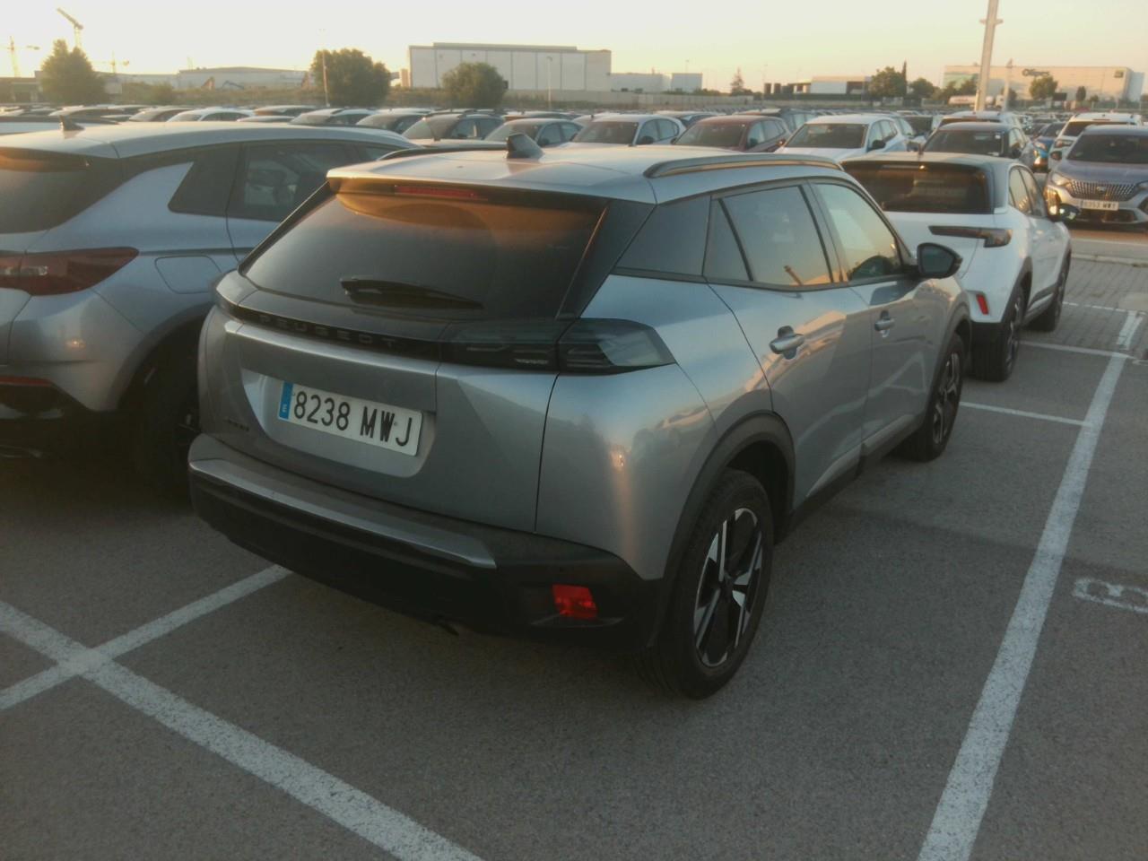 Foto Peugeot 2008 4