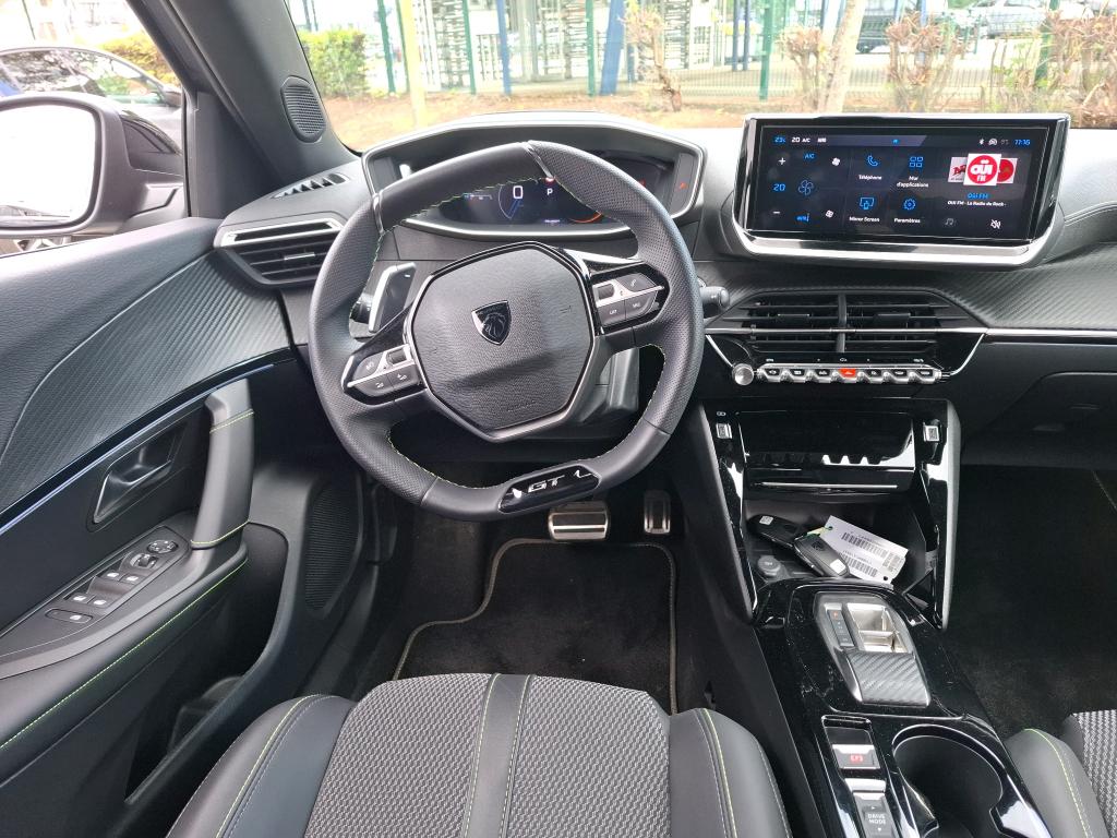 Peugeot 2008 Hybrid 145 e-DCS6 GT 2025