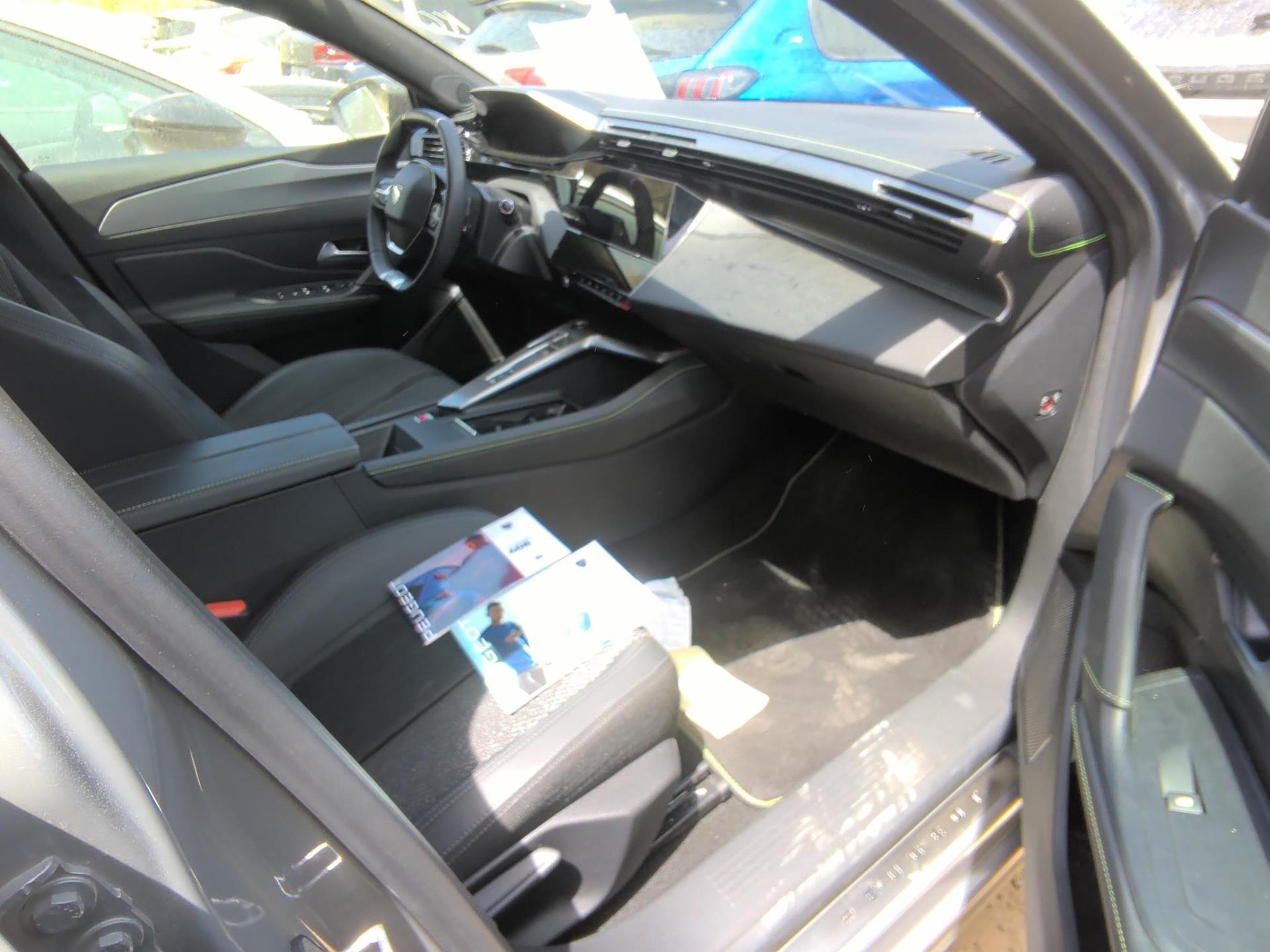 Peugeot 408 Hybrid 145 e-DCS6 GT 2025
