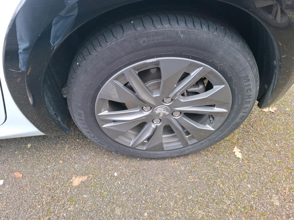 Peugeot 208 Electrique 50 kWh 136ch Style 2024