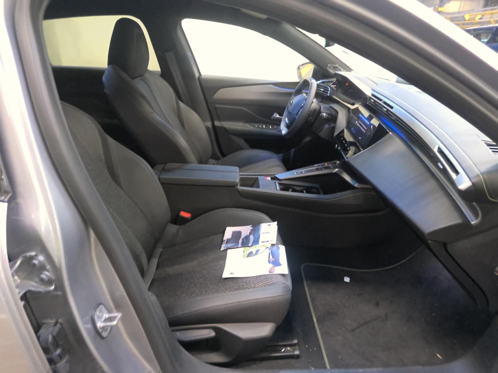 Peugeot 308 PHEV 225 e-EAT8 GT 2024