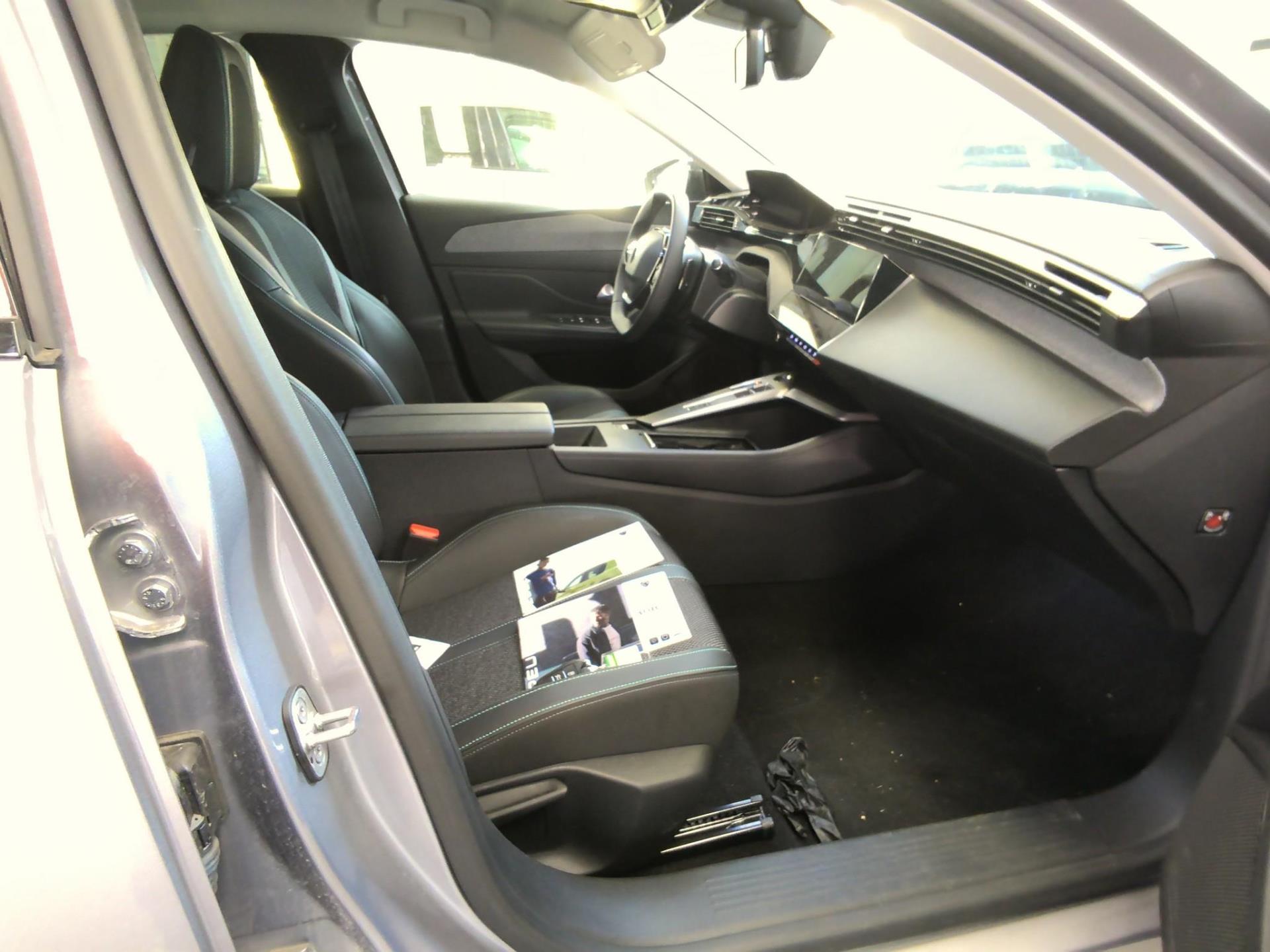 Peugeot 308 Hybrid 145 e-DCS6 Allure 2025