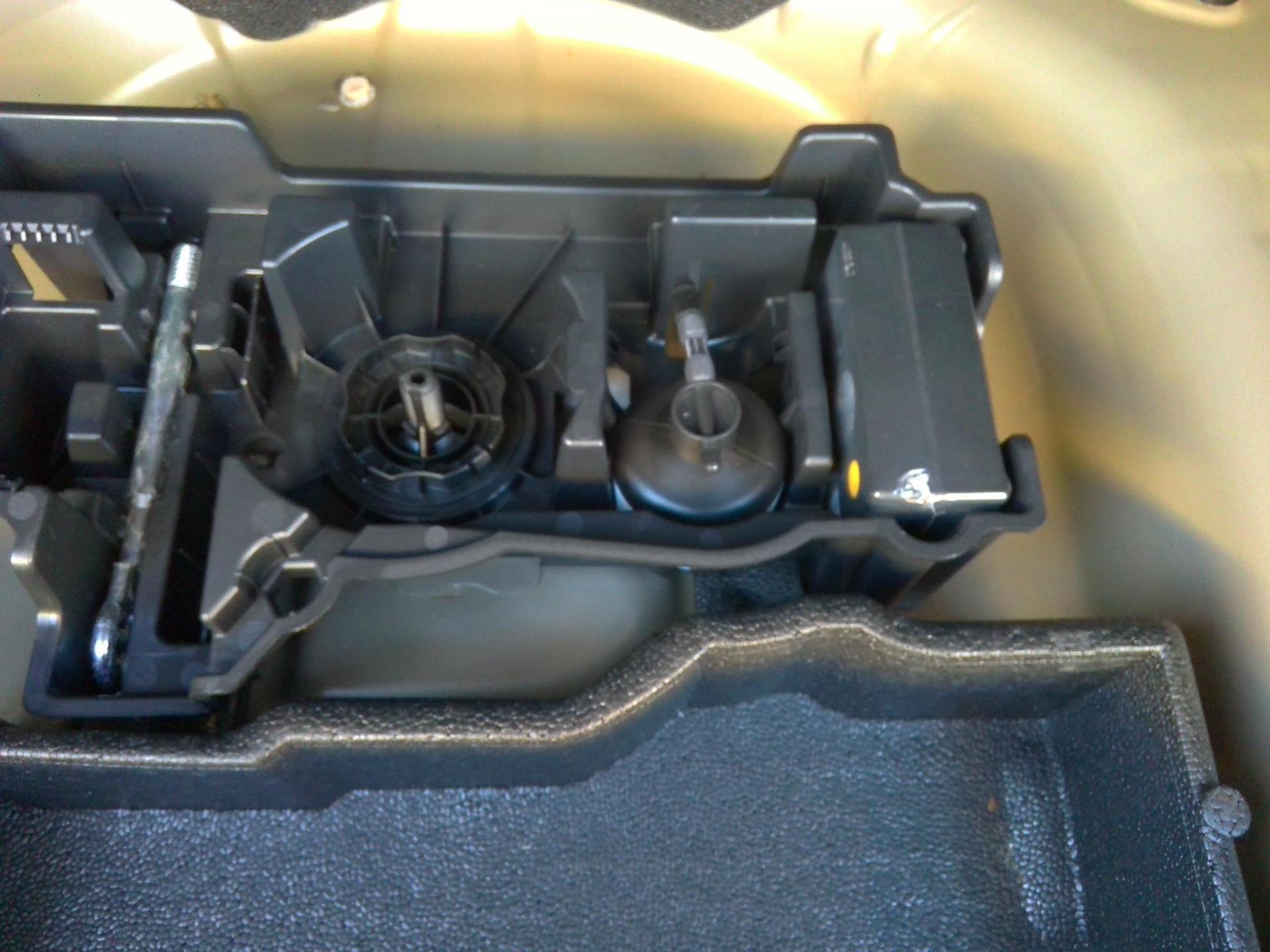 Peugeot 2008 Hybrid 136 e-DCS6 Style 2025
