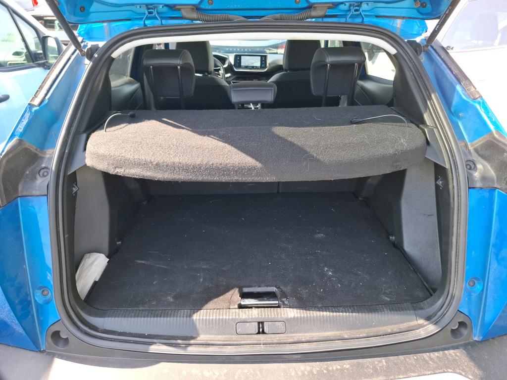 Peugeot 2008 BlueHDi 130 S&S EAT8 Allure Pack 2022