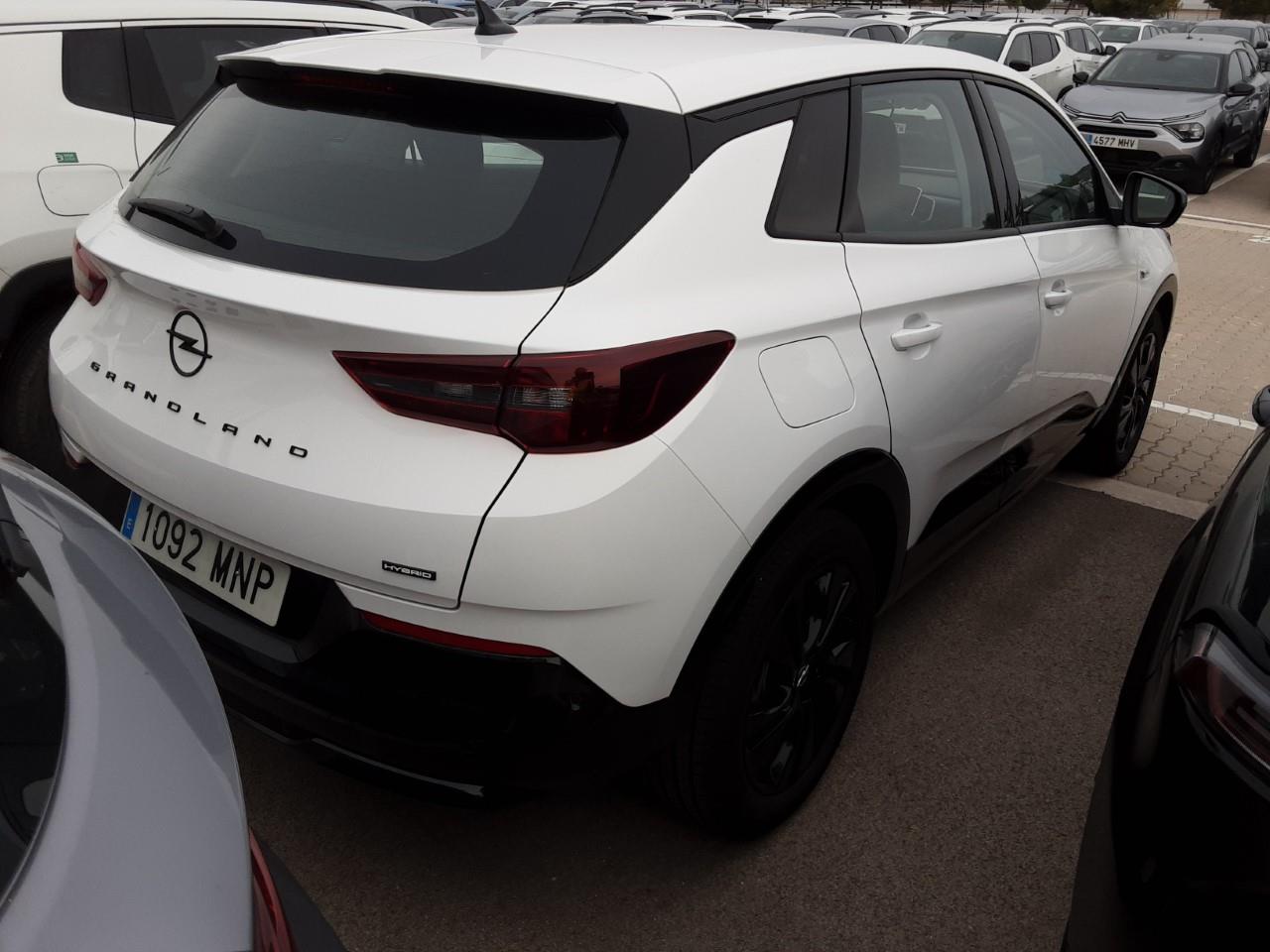 Foto Opel Grandland PHEV 4