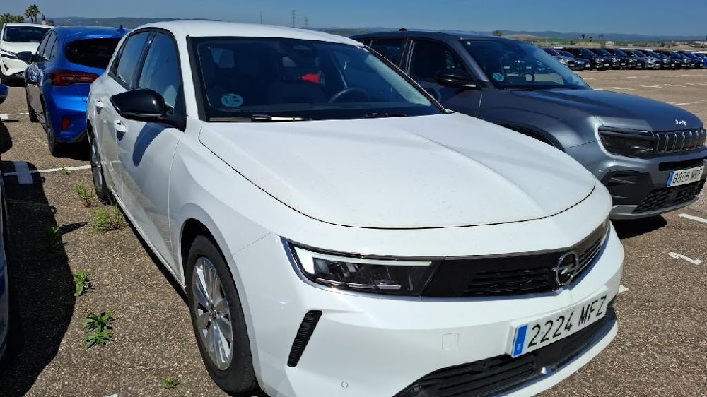 Foto Opel Astra 9