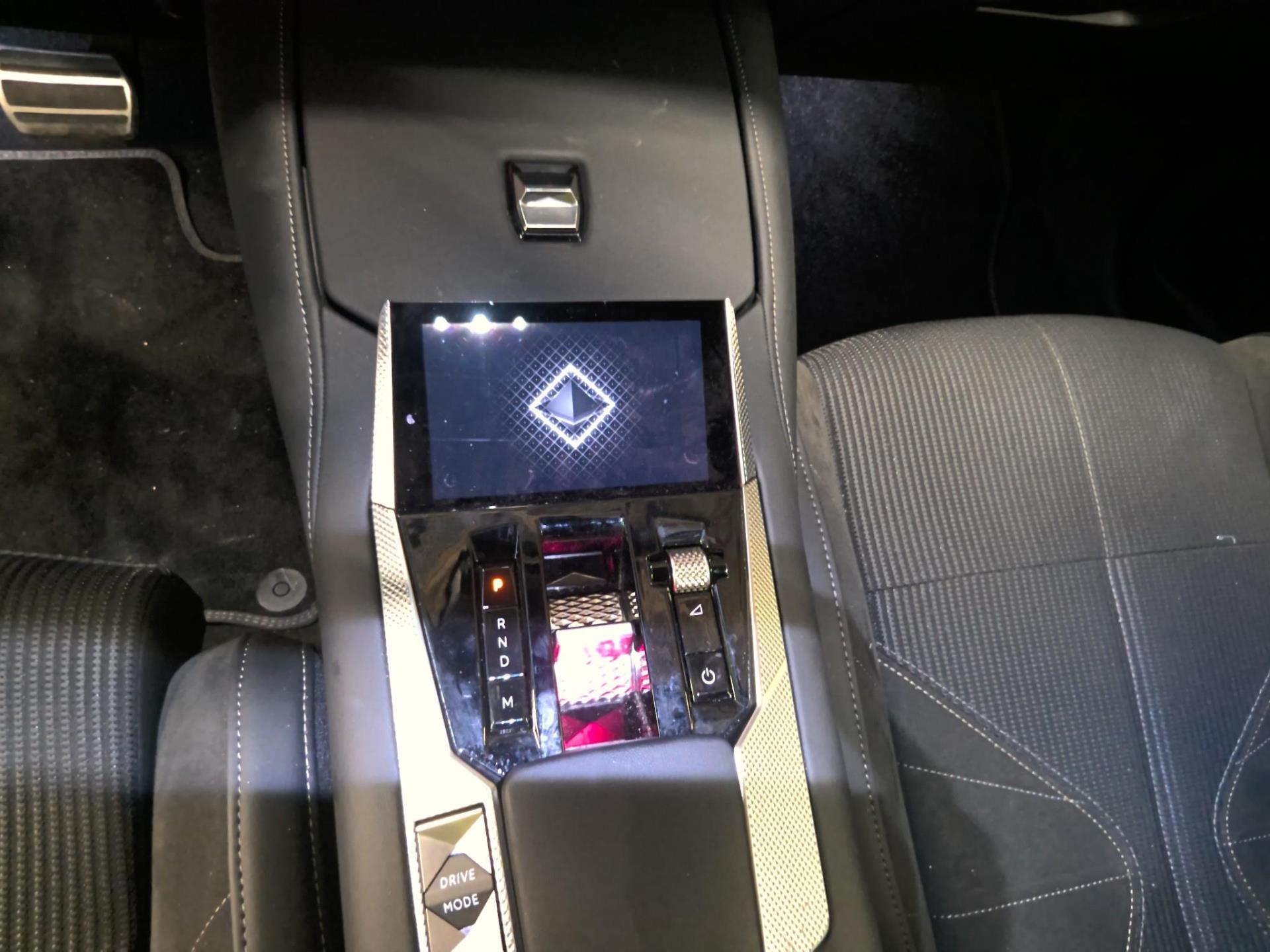 DS DS 4 Hybride 136 e-DCT6 Etoile - Alcantara 2025