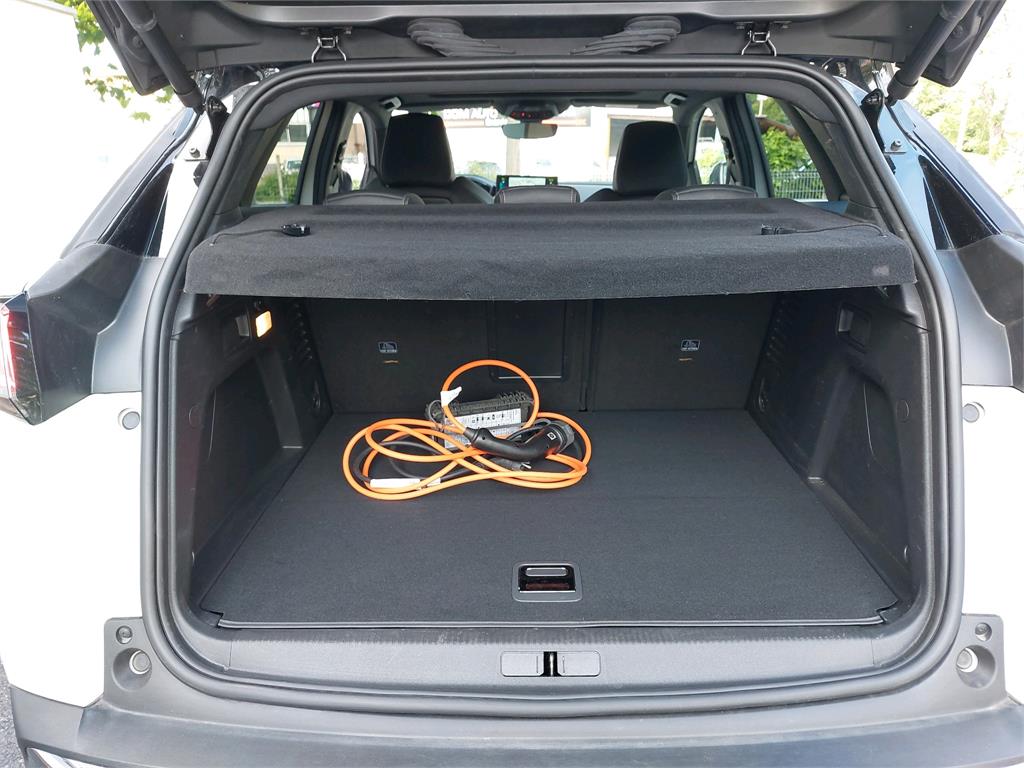 Peugeot 3008 Hybrid4 300 e-EAT8 GT Pack 2021