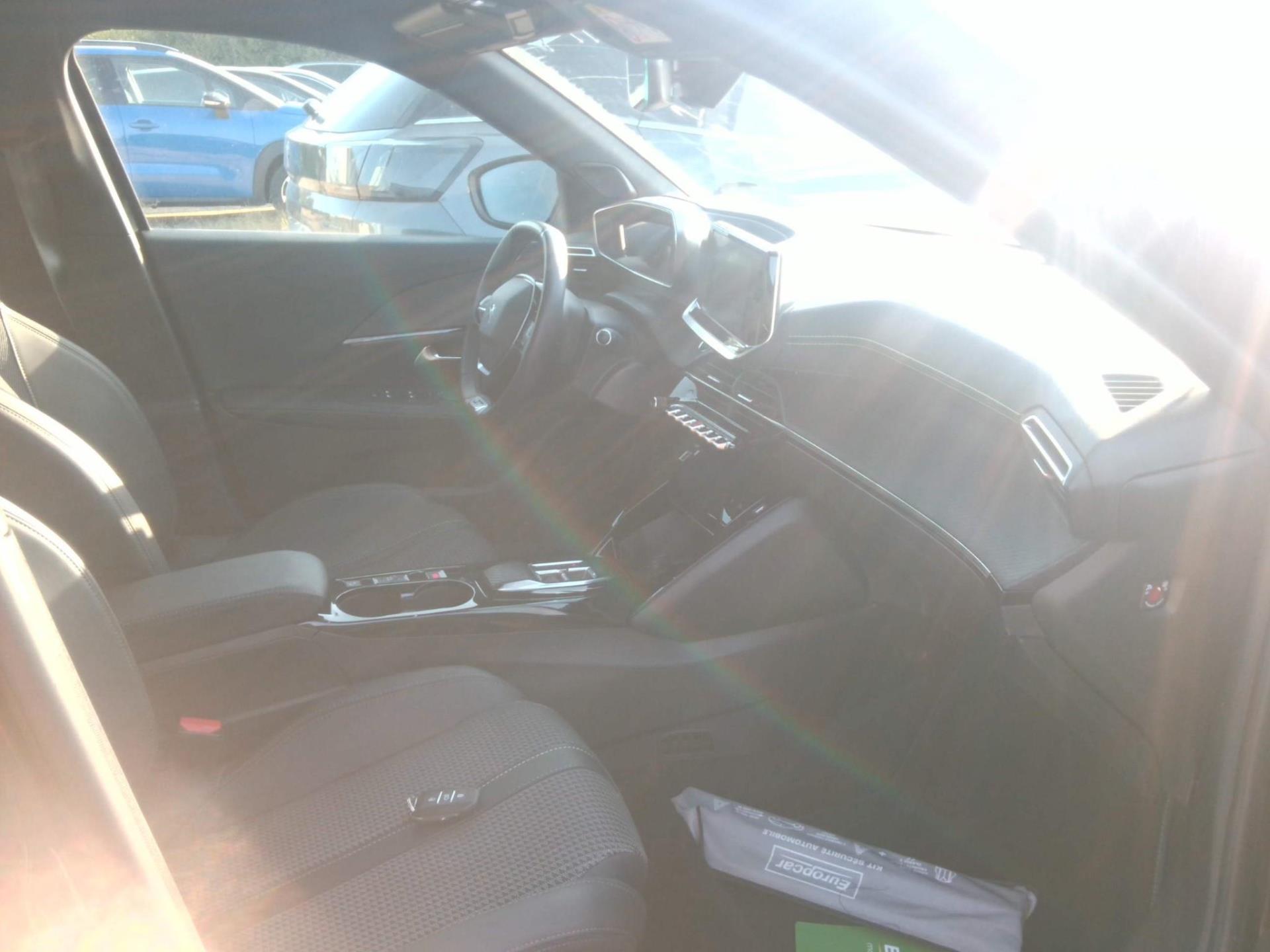 Peugeot 2008 Electrique 136 ch GT 2023