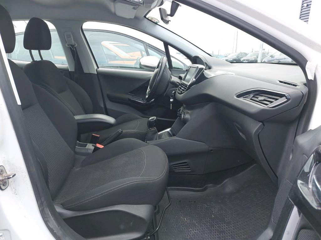Peugeot 208 PureTech 82ch S&S BVM5 Active Business 2019
