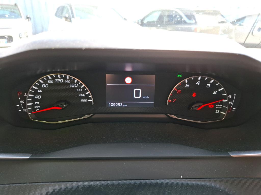 Peugeot 2008 PureTech 130 S&S BVM6 Active Pack 2021