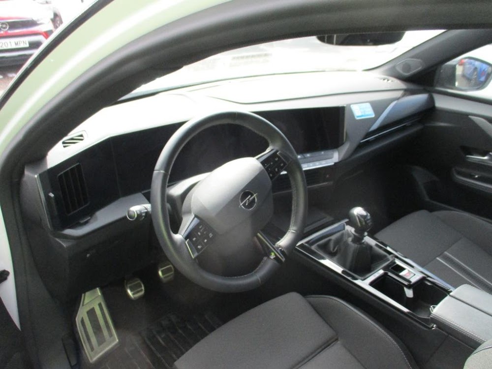 Foto Opel Astra 12
